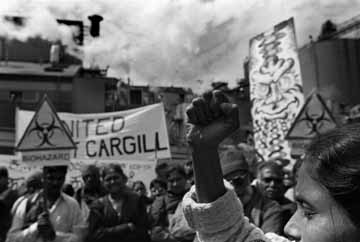 Demonstration at Cargill, Amsterdam 25.5.99